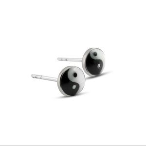 NWOT Bing Bang NYC Yin Yang stud earrings